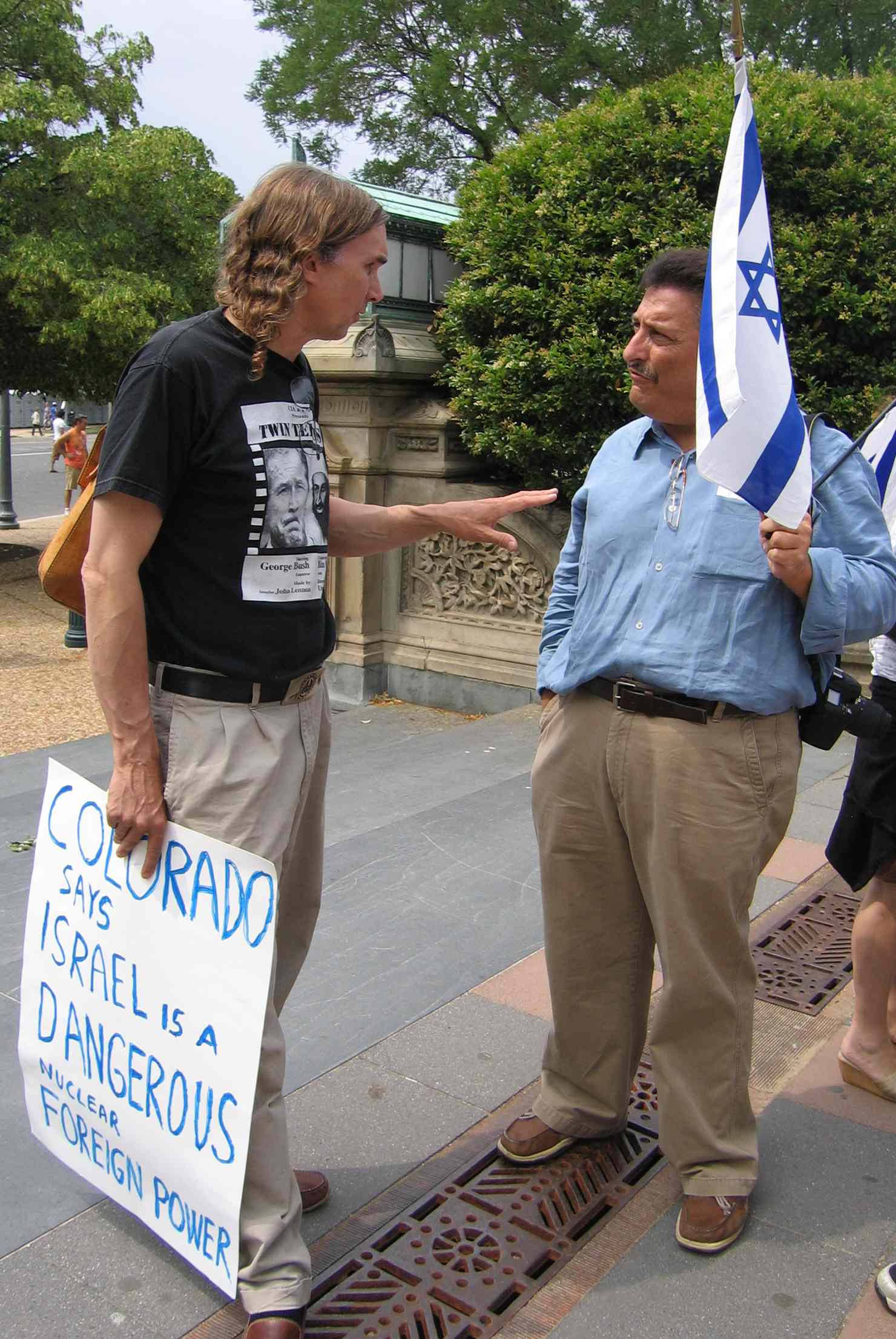 IMG_2950-debate.jpg